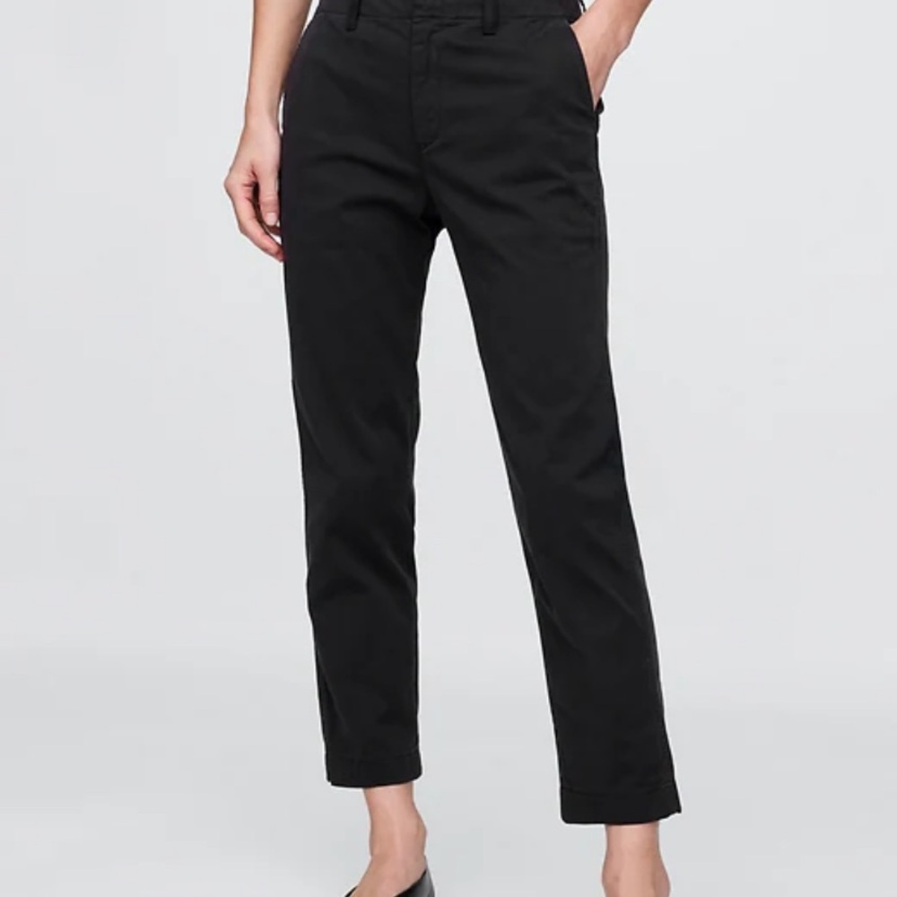 GAP Downtown Khakis in black